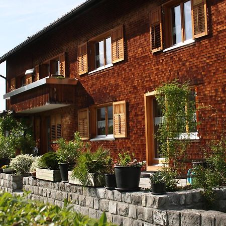 Mama Kaethe - Apartments Nenzing Exterior foto