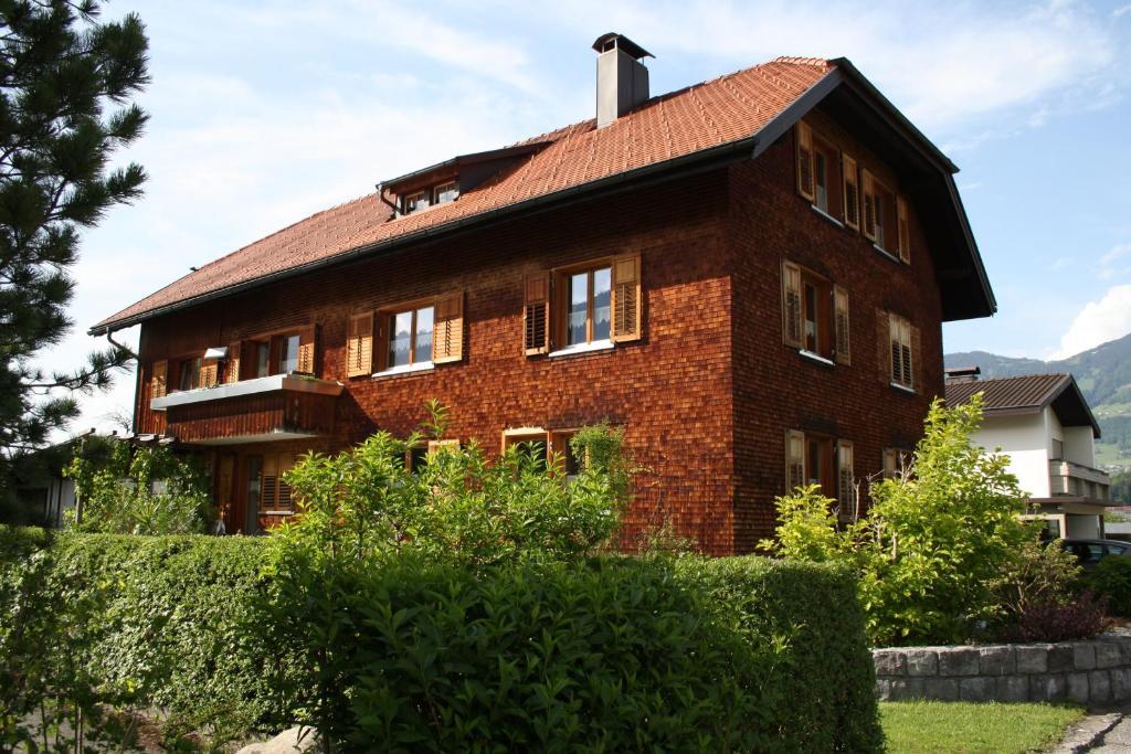 Mama Kaethe - Apartments Nenzing Exterior foto